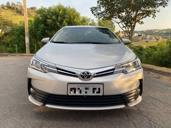 TOYOTA COROLLA 1.8 GLI 16V FLEX 4P AUTOMÁTICO TOYOTA COROLLA 1.8 GLI 16V FLEX 4P AUTOMÁTICO